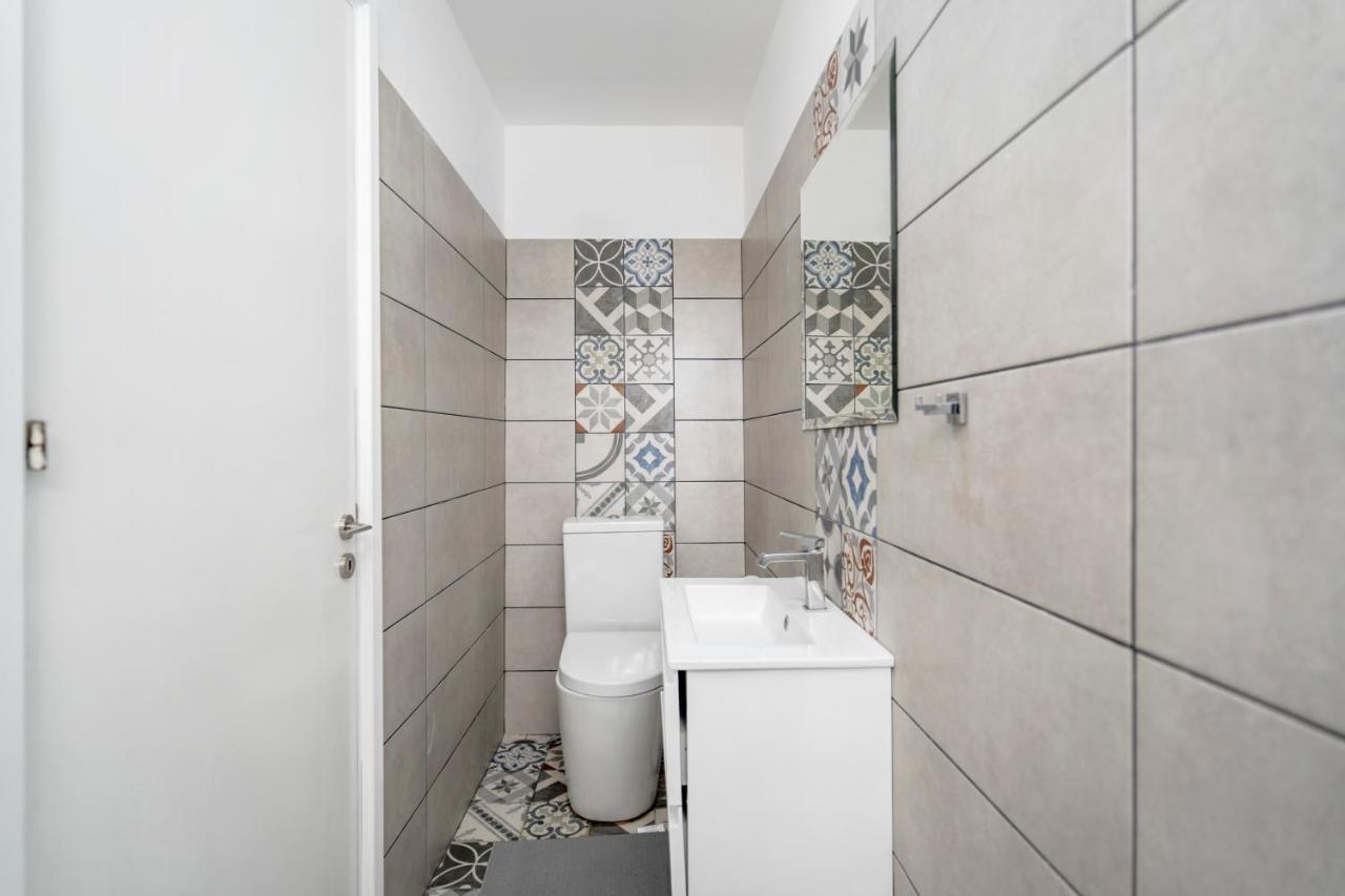 To Hani - Small Studio Nicosia Eksteriør billede